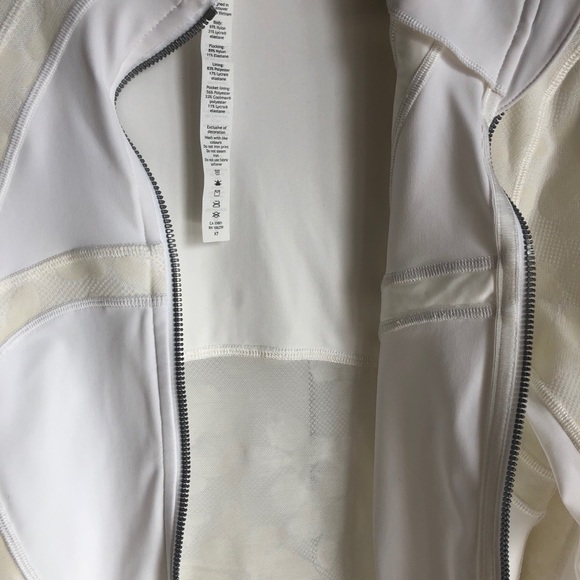 BNWOT Lululemon Define Jacket, eggshell lace - size 8 - Picture 4 of 7